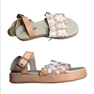 Free People Sandals Womens 8.5 39 Tan White Flatform Ankle Strap Wrap Neutral